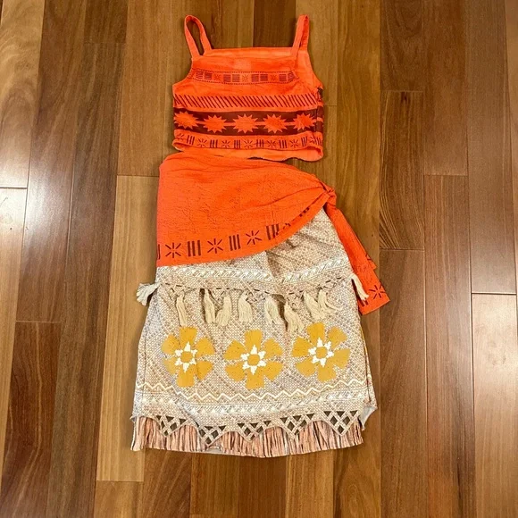 Disney Store Moana Costume size 5/6 EUC - Like New! - Picture 4 of 6